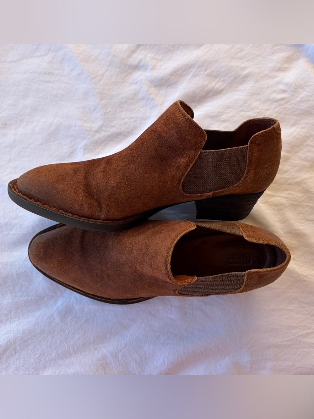 Born Dallia Ankle Boots distressed brown rust suede Sz 8 Soft Comfy Great Cond
